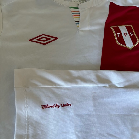 Peru 2011-12 national team jersey by Umbro - Picture 2 of 6